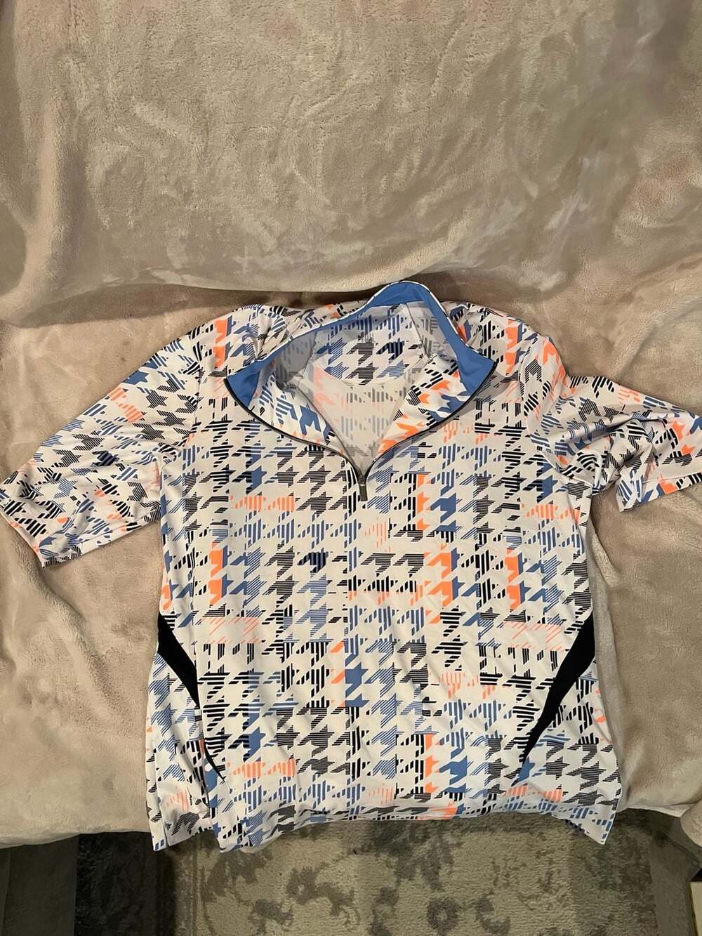 Tail Activewear Short Sleeve Mock Neck Zip Golf Top Multi Color Houndstooth Prin